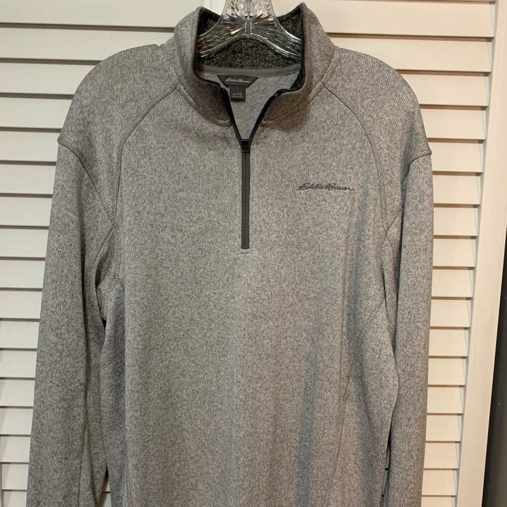 Great Condition Eddie Bauer half zipper fleece size XLT